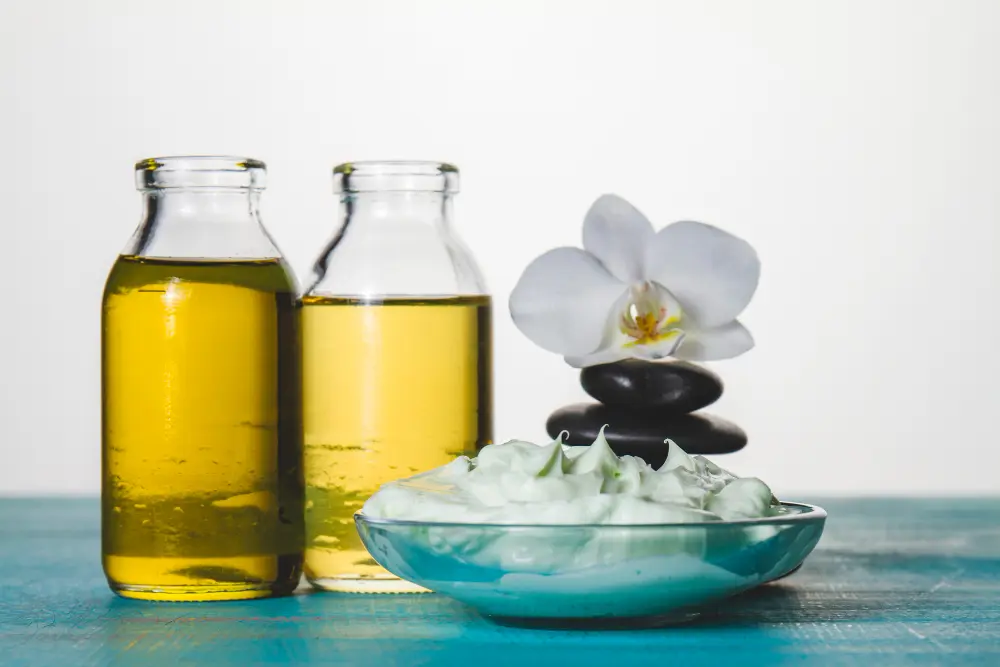 wellnessglowspa-hot-oil-massage wellnessglowspa-hot-oil-massage